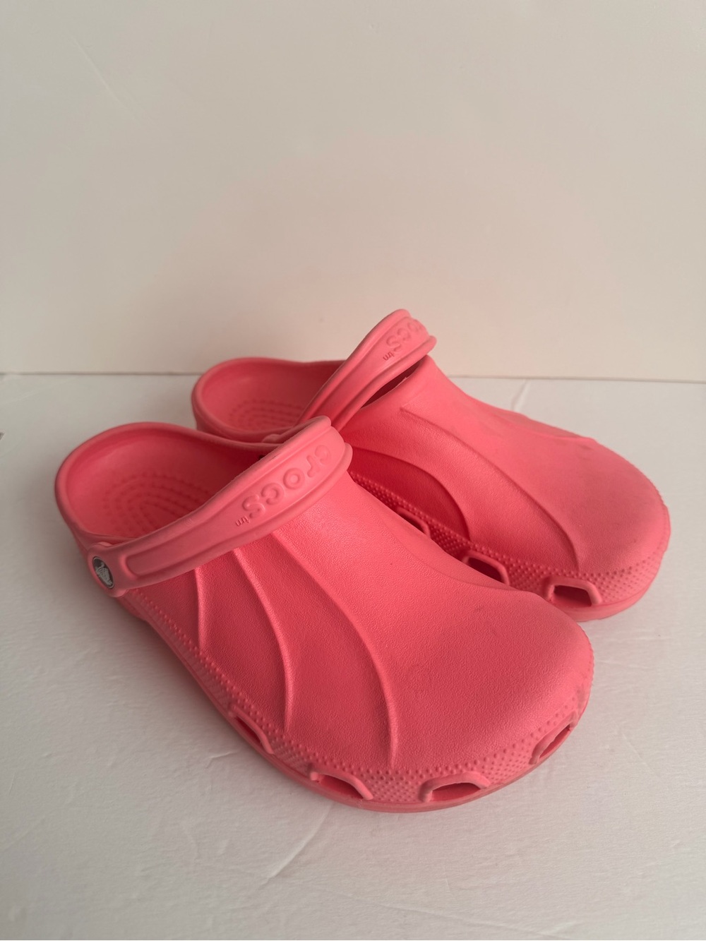 Crocs Baya Pink Clogs Men 9 Women 11 Classic Slip On Shoes